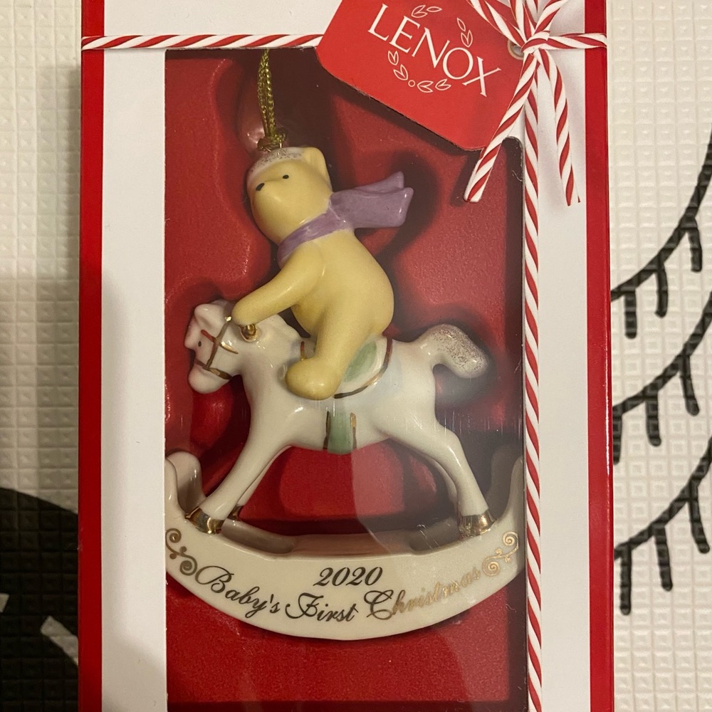 EUC Lenox 2020 Pooh Bear Ornament Baby’s First Christmas